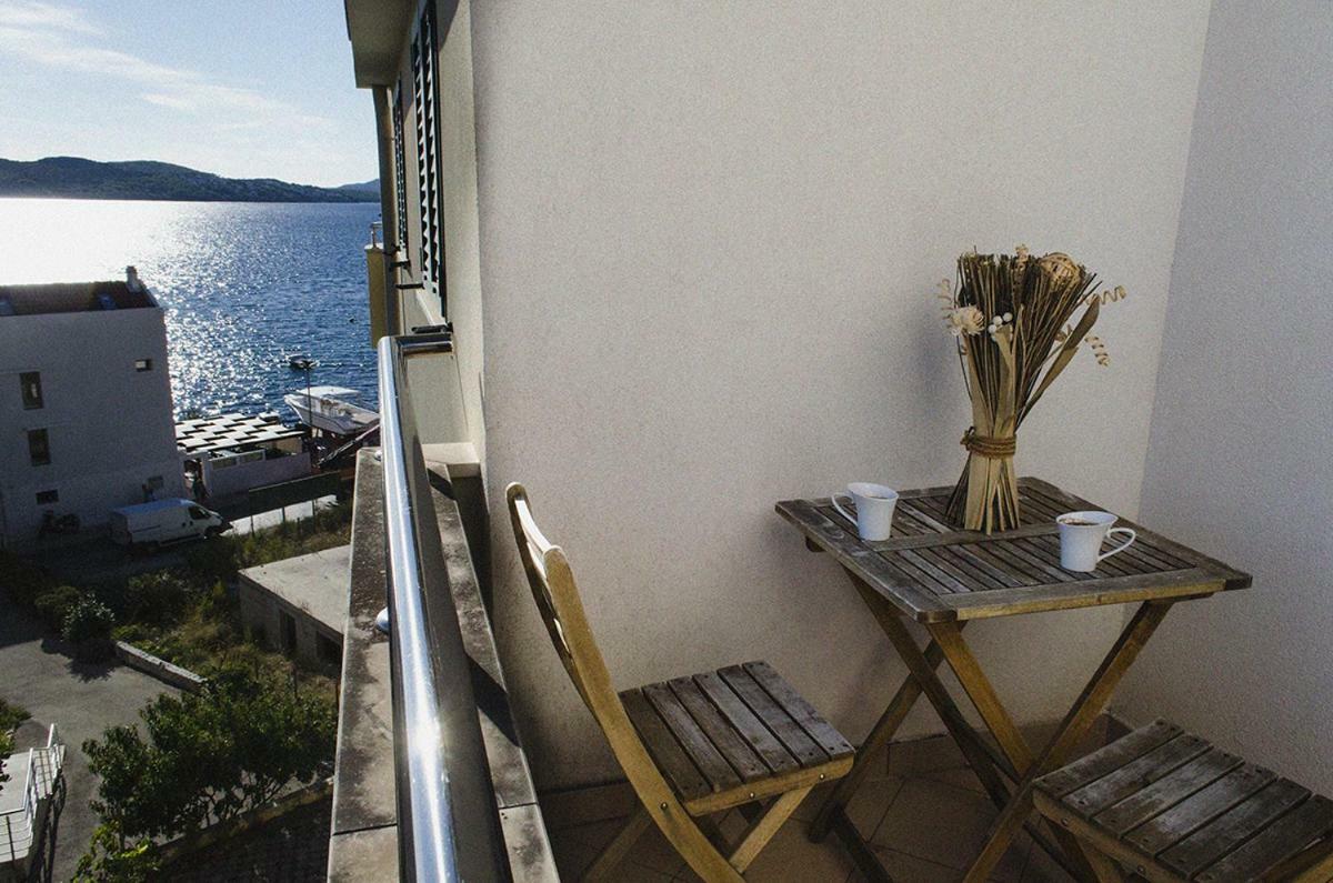 Mars Apartment Trogir Luaran gambar