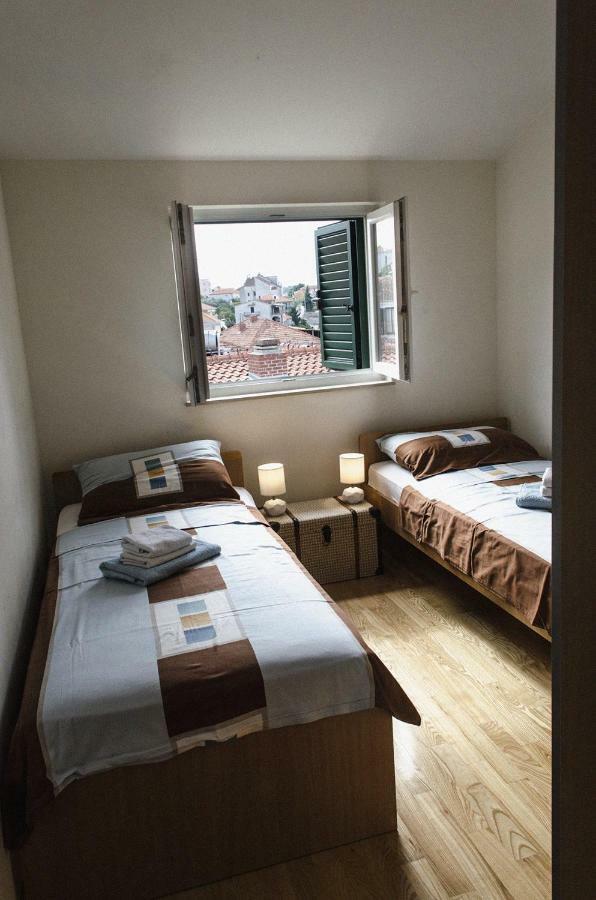 Mars Apartment Trogir Luaran gambar