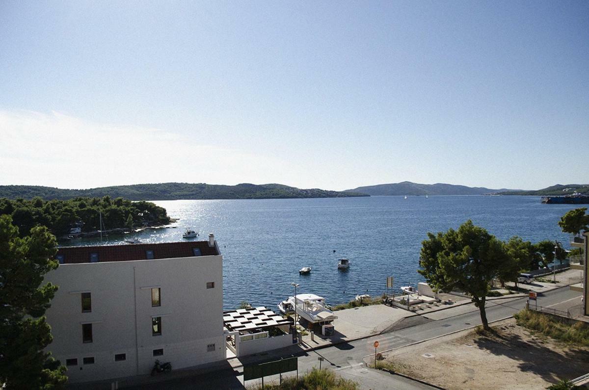 Mars Apartment Trogir Luaran gambar